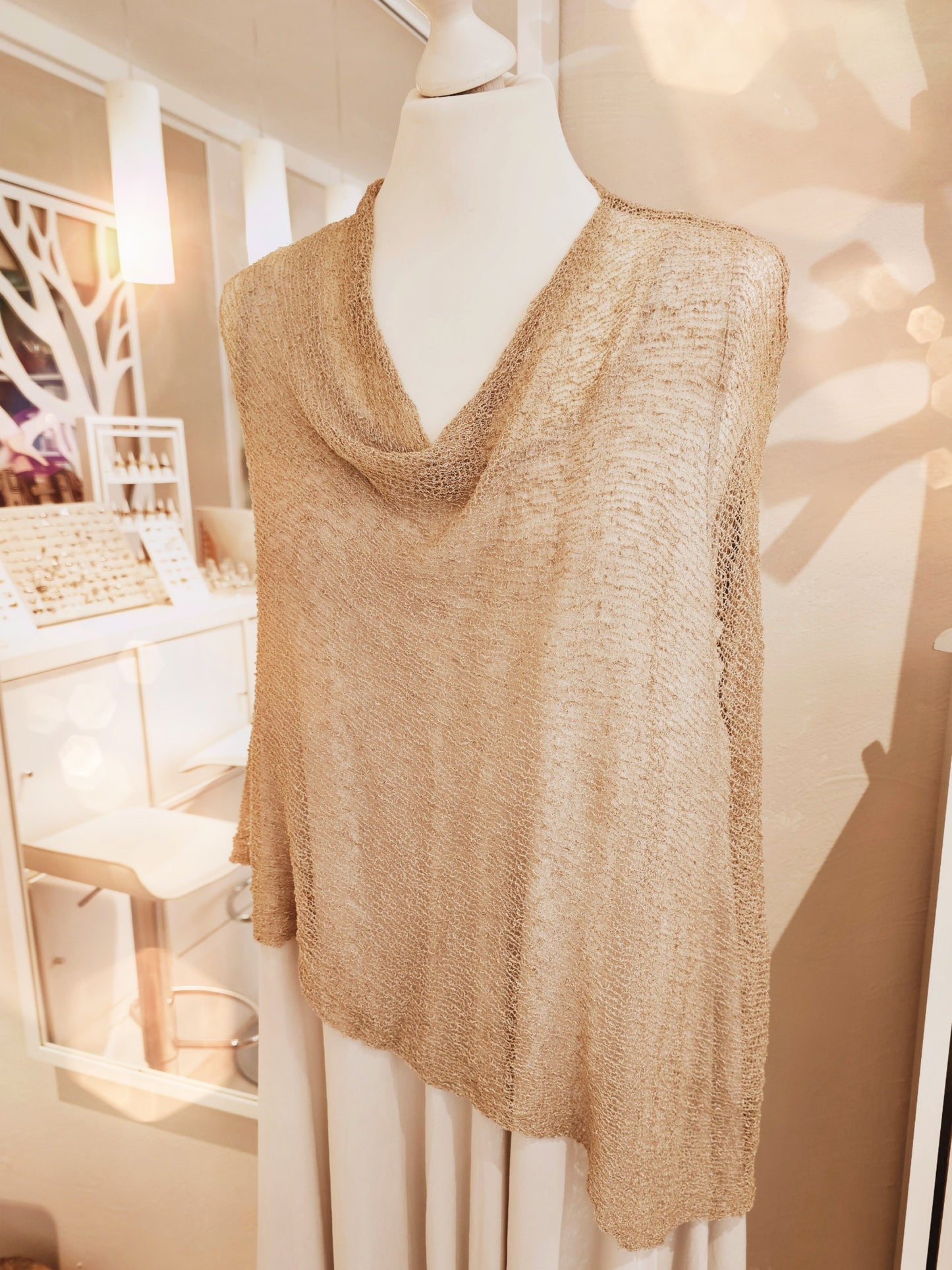 haekel-poncho-sommer-beige-1