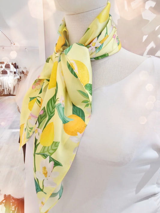 Nickituch-seide-carree-gruen-gelb-zitrone-1