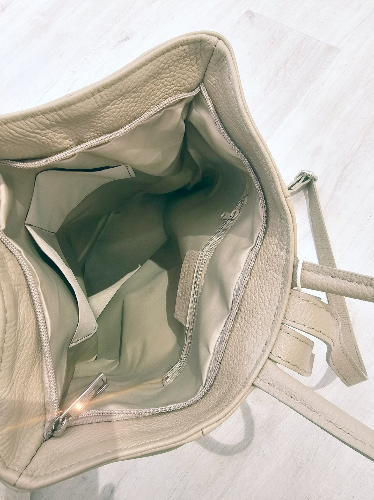 rucksack-leder-taupe-beige-1