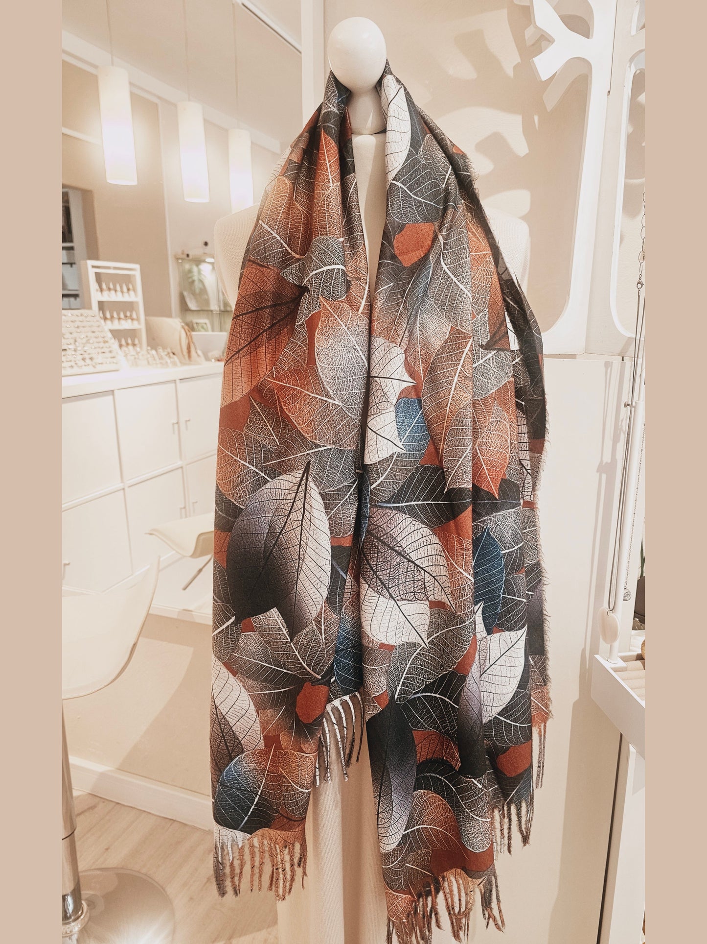 SCHAL Tuch / feiner Jersey / Orange Jeansblau / Blättermuster