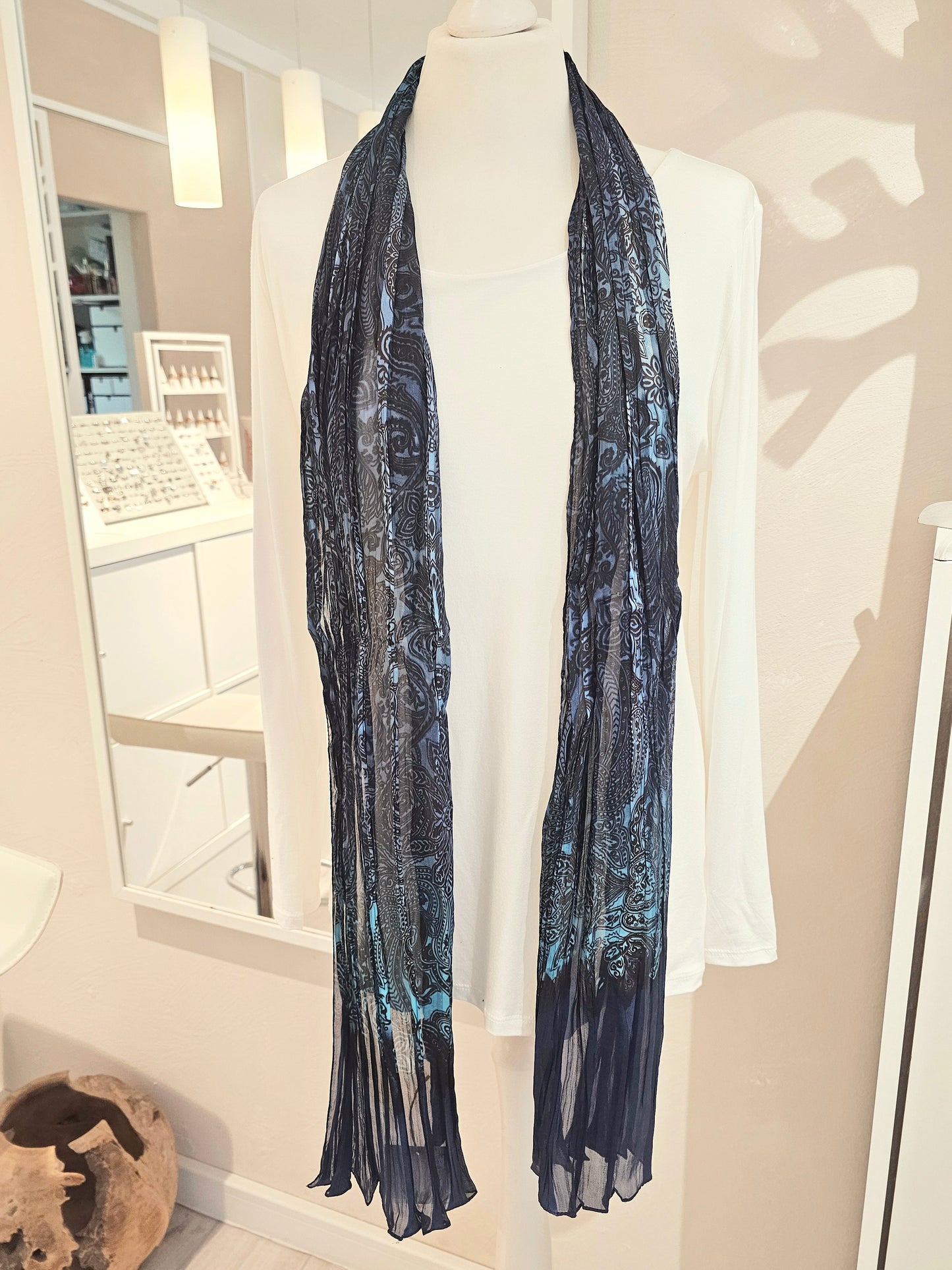 schal-paisley-plissee-schmal-blau-9