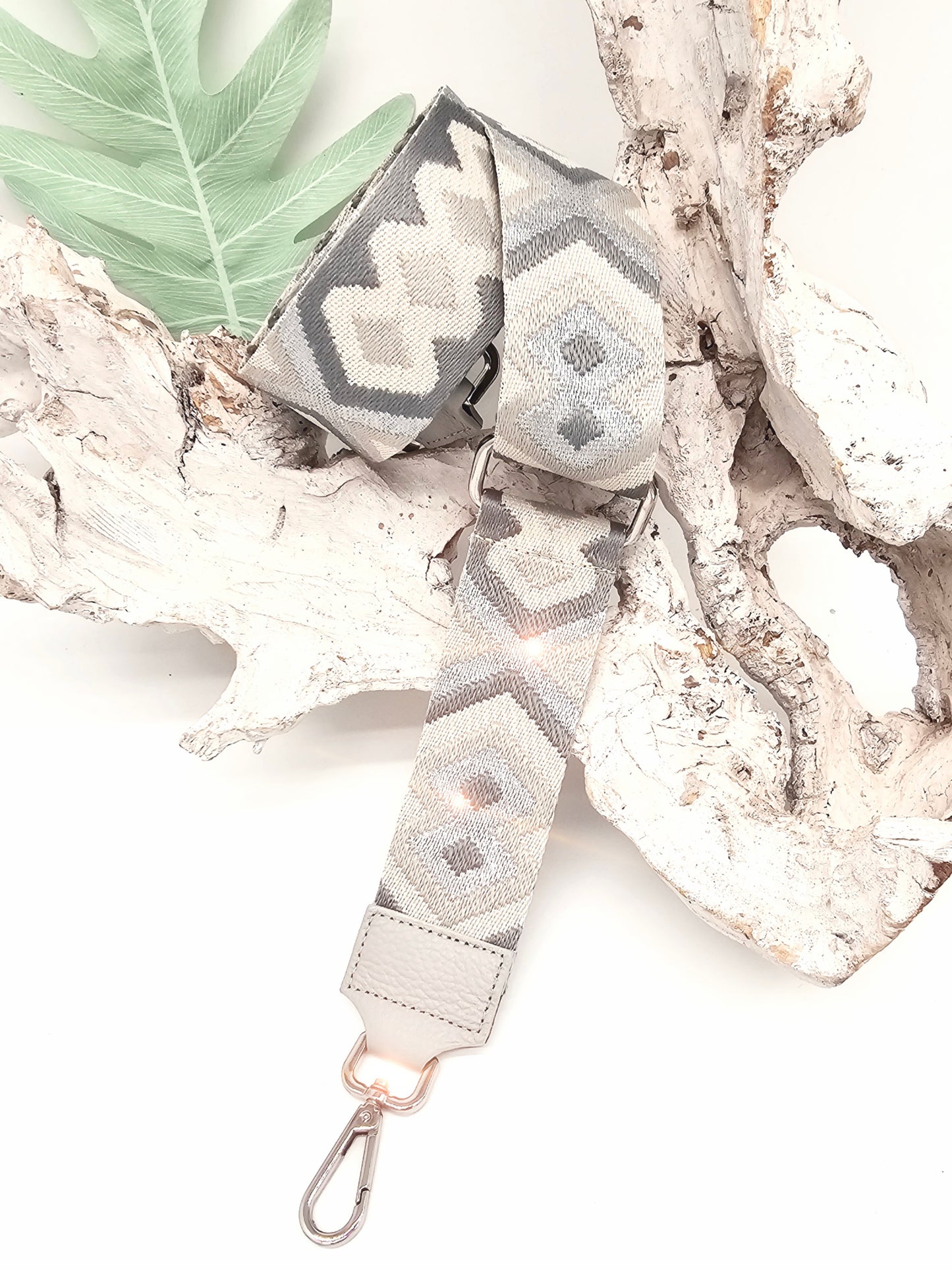 taschengurt grau silber mit muster