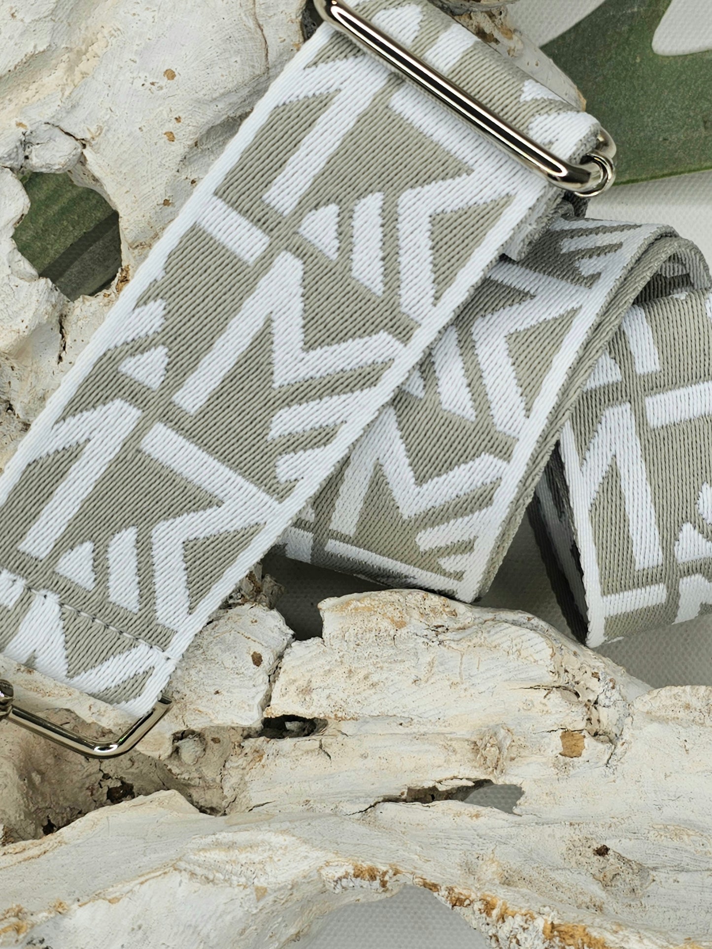 taschengurt-ohne-leder-taupe-weiss-1