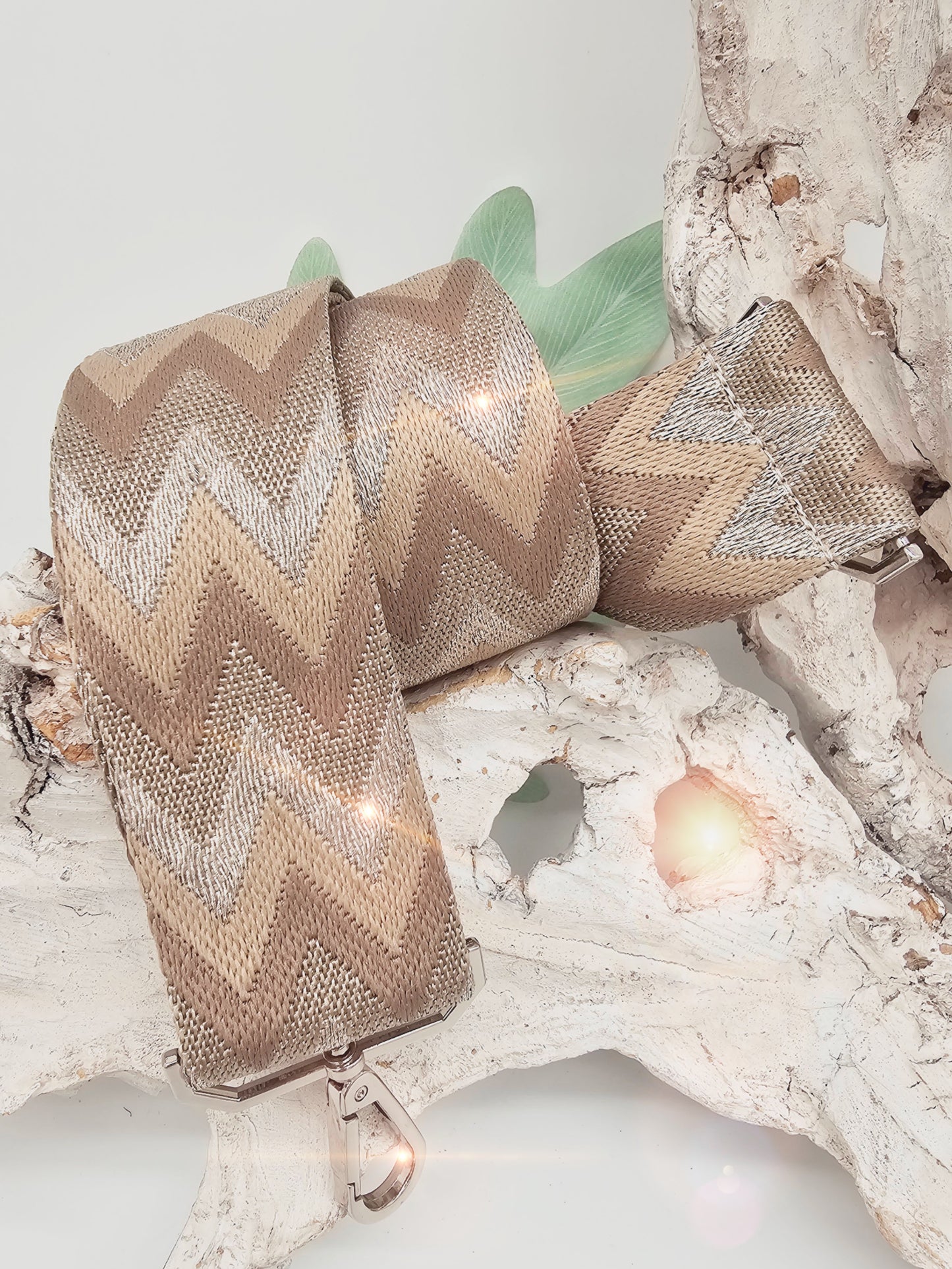 taschengurt-braun-taupe-muster-1