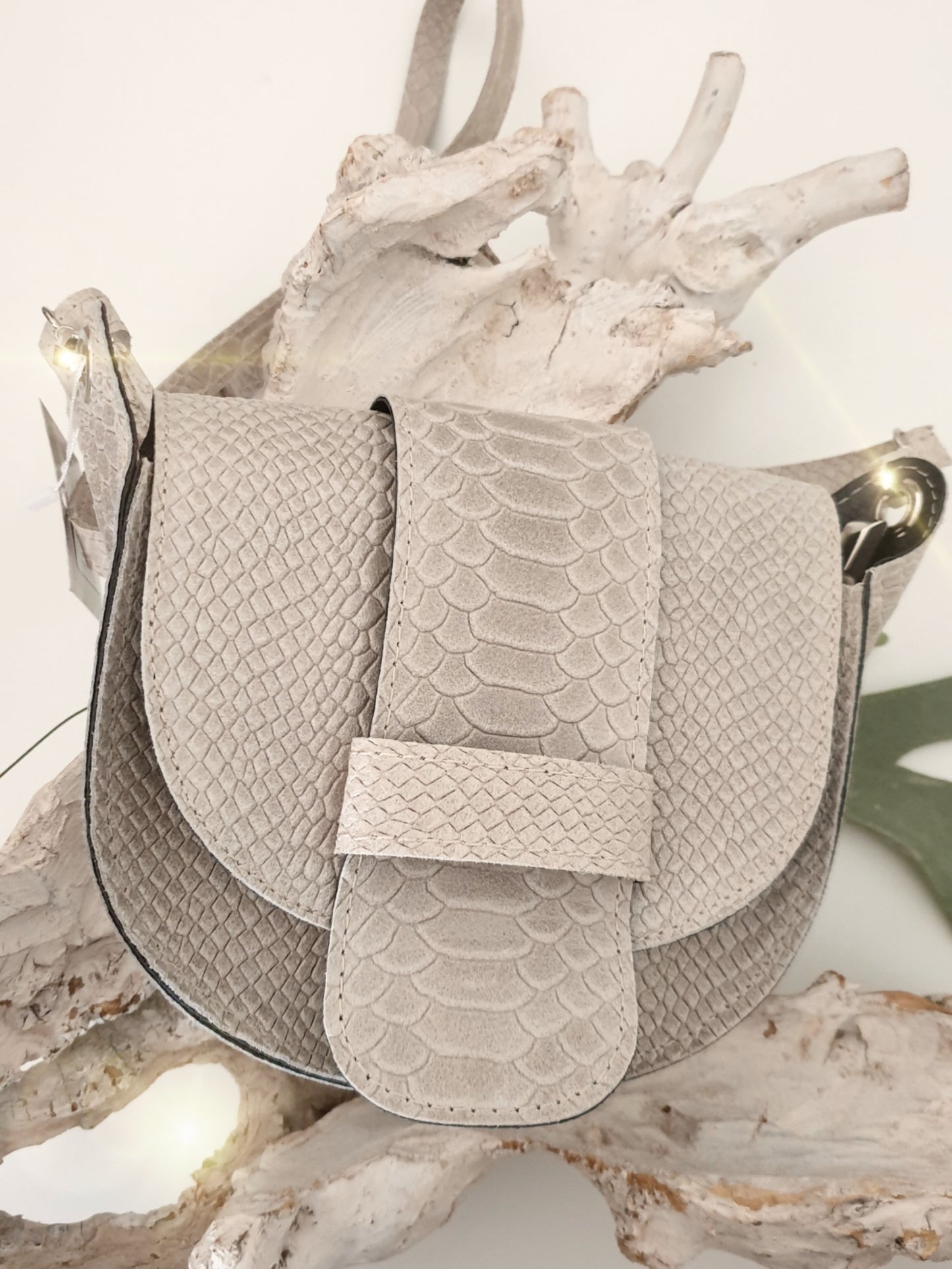 umhaengetasche-klein-beige-schlange-1