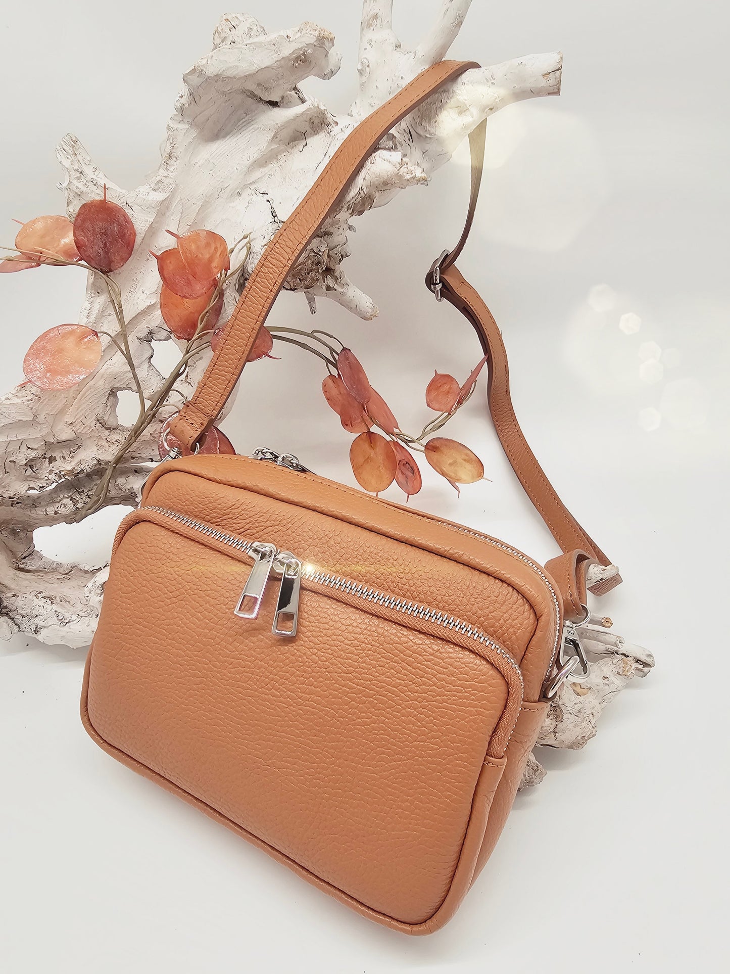 umhaengetasche-leder-camel-1