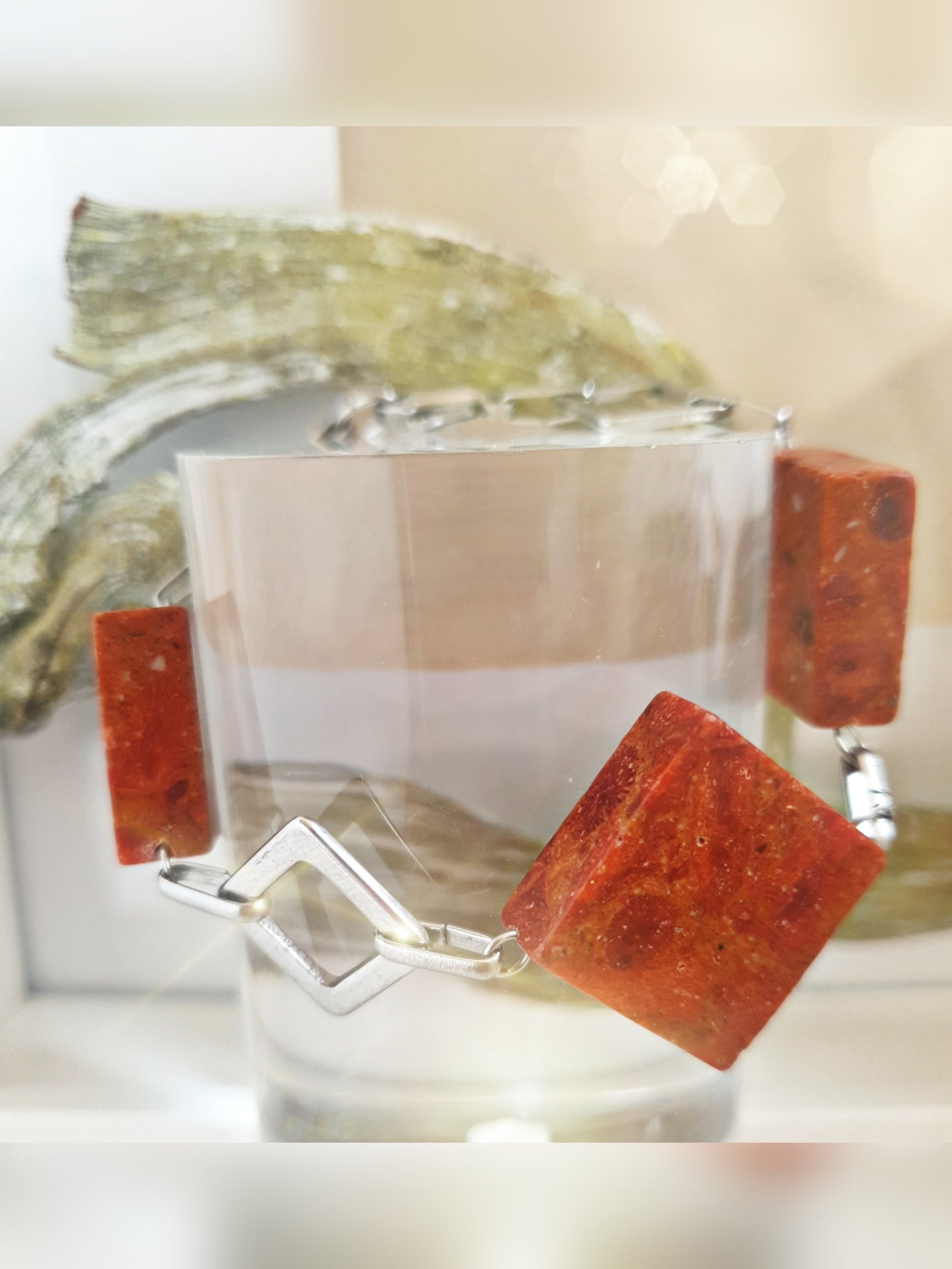 Armband aus Bambuskoralle und Edelstahl