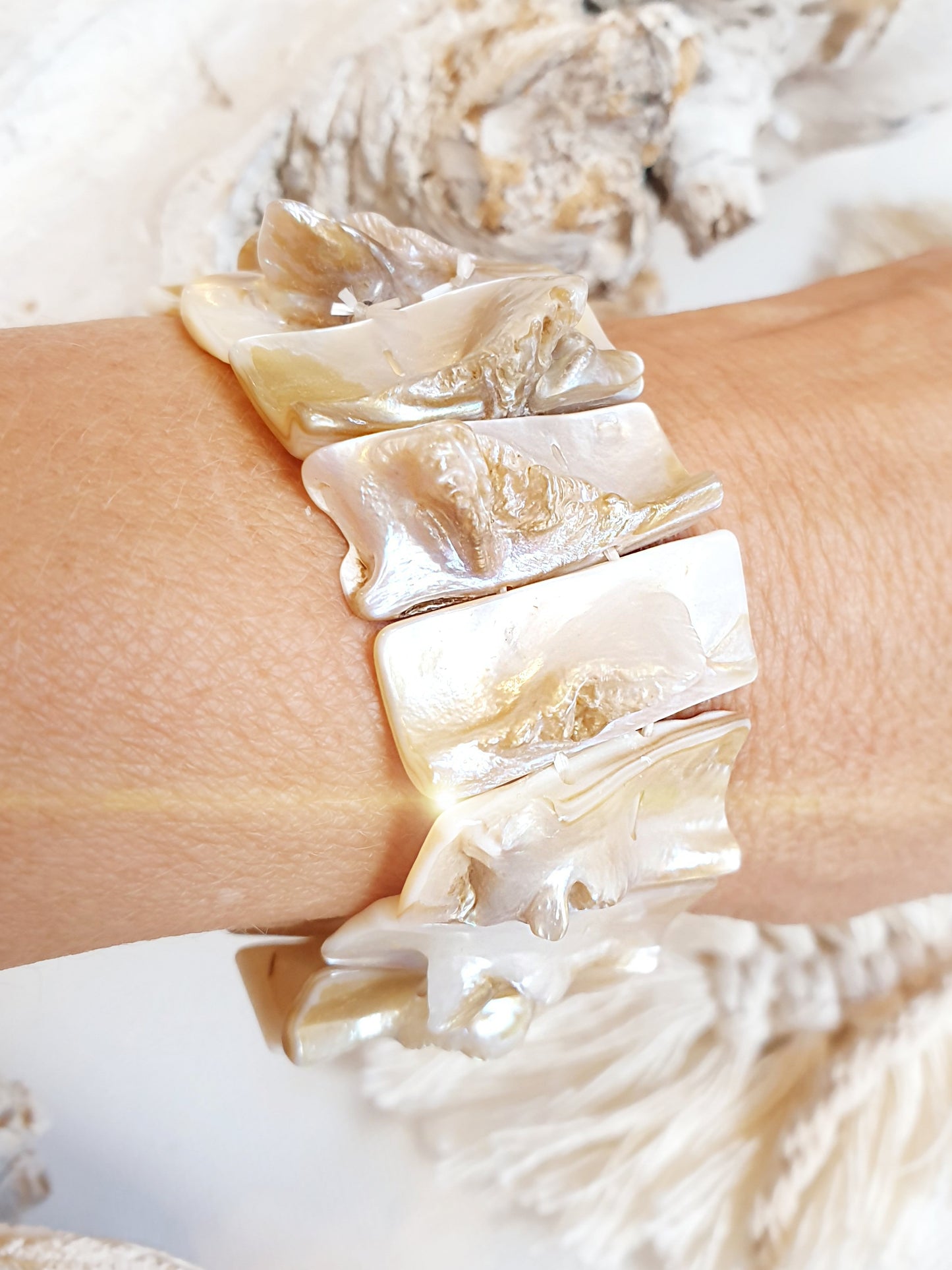 Muschelarmband in Creme Beige