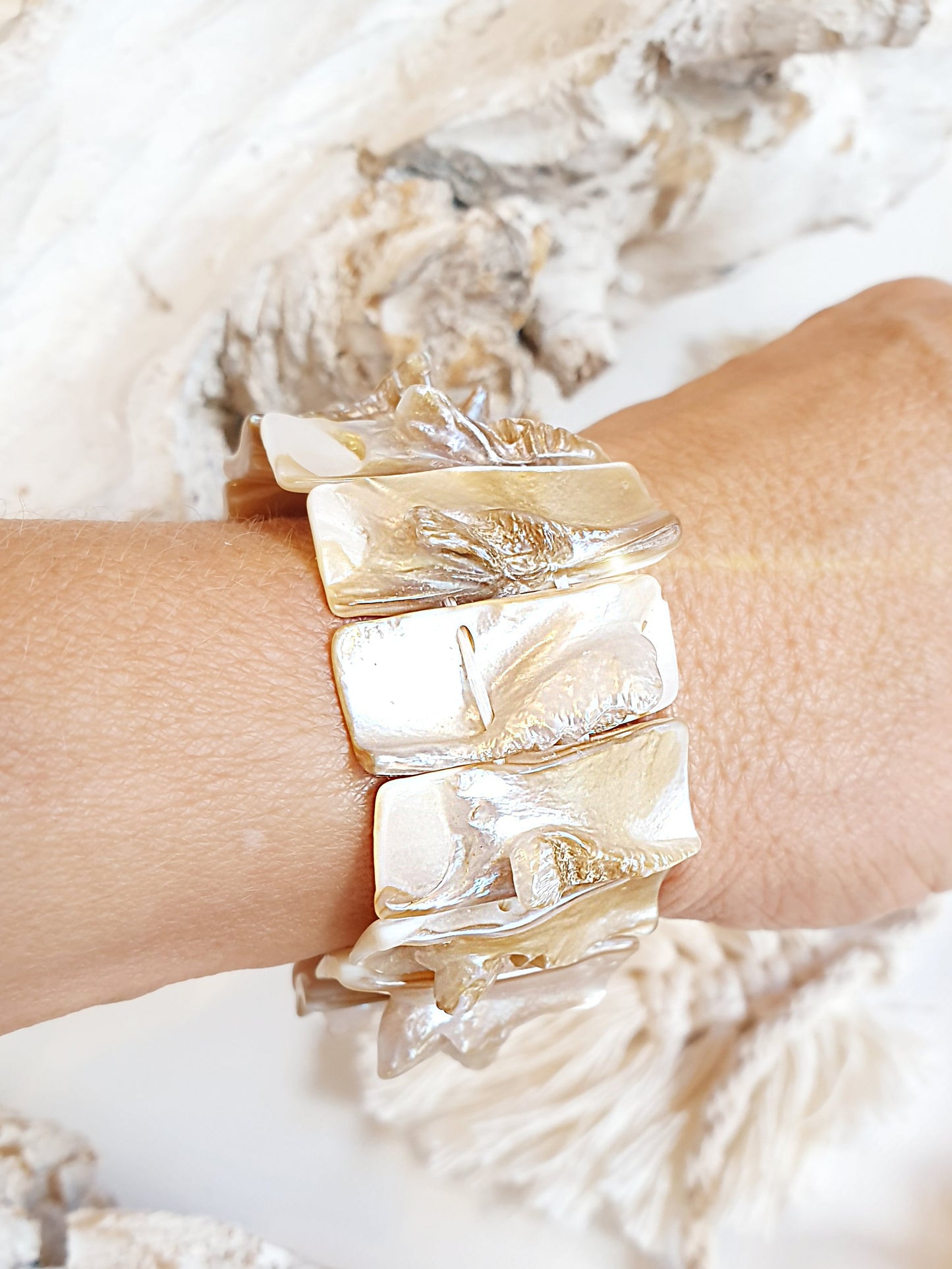 Muschelarmband in Creme Beige