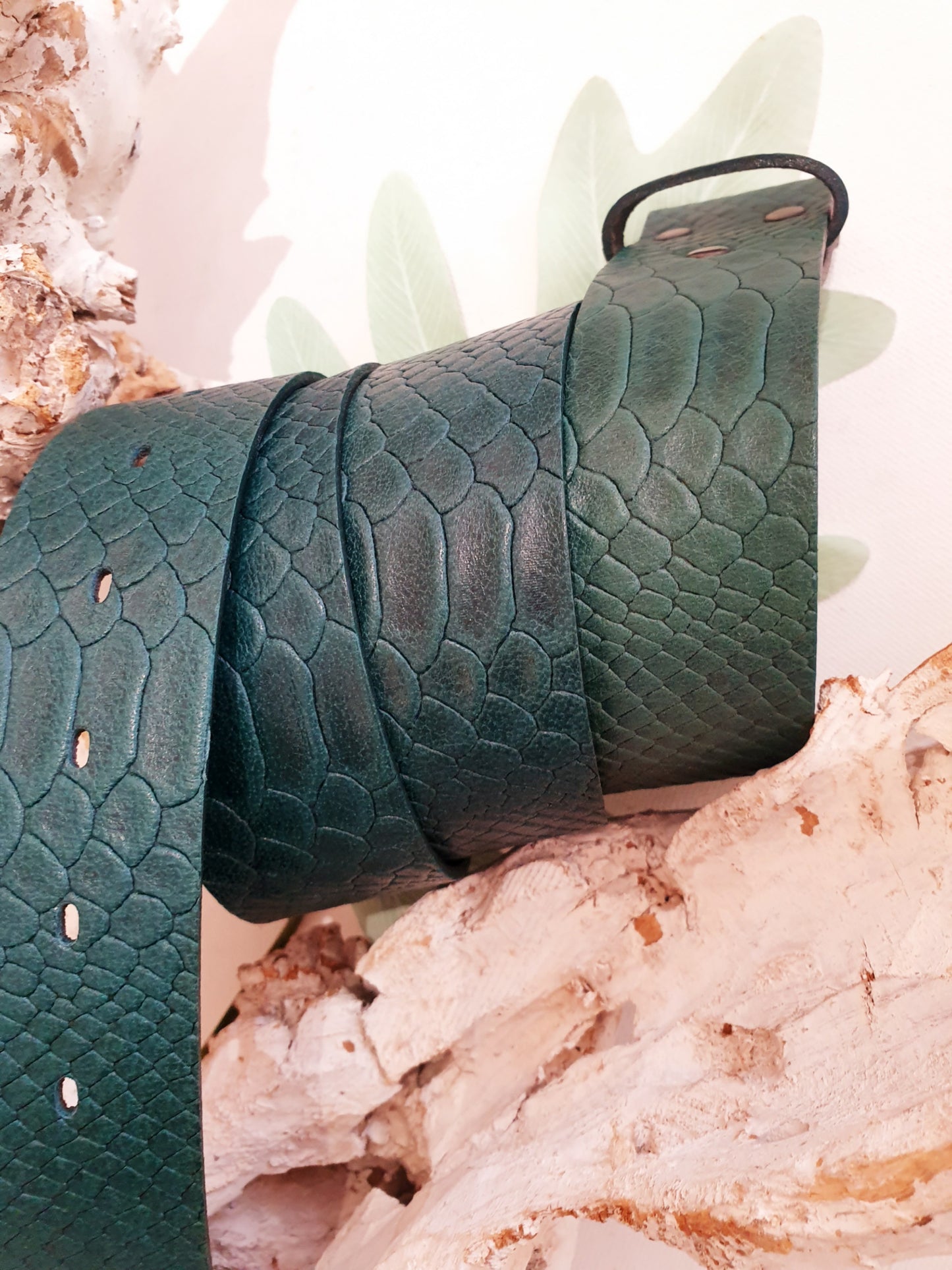 guertel-leder-gruen-dunkelgruen-schlange-1