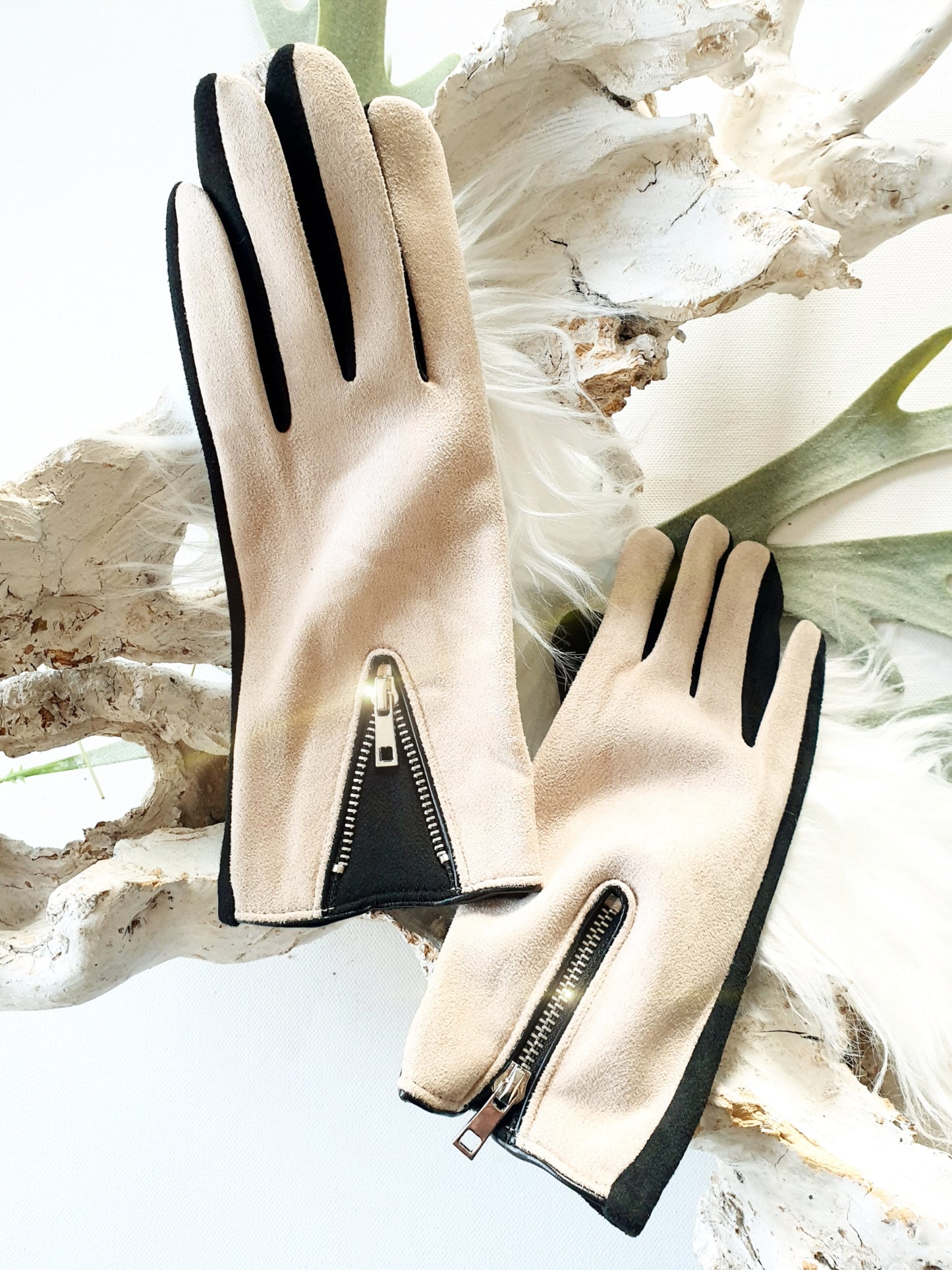 handschuhe-beige-velours-1