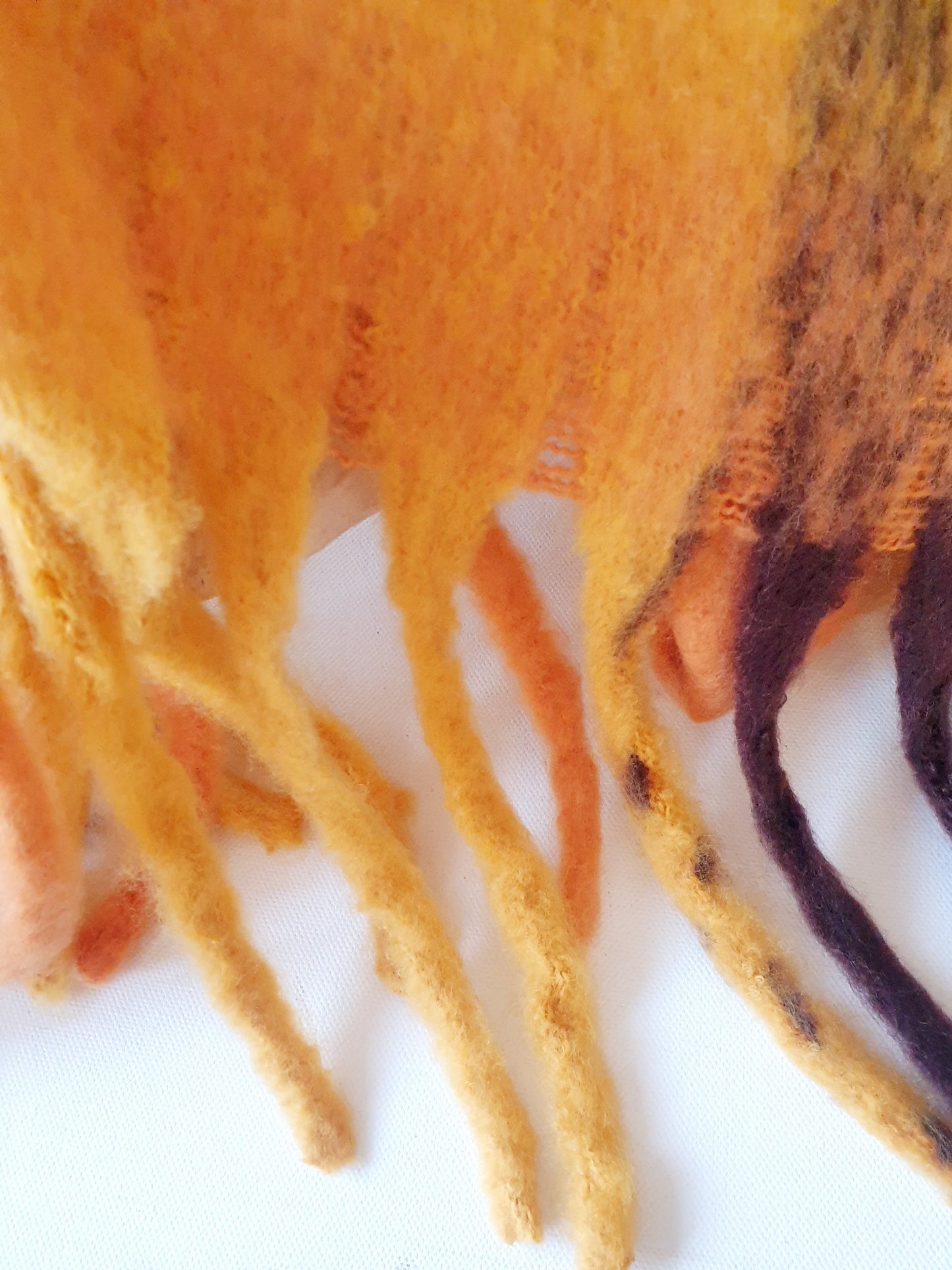 kuschel-strick-schal-lang-gelb-orange-1