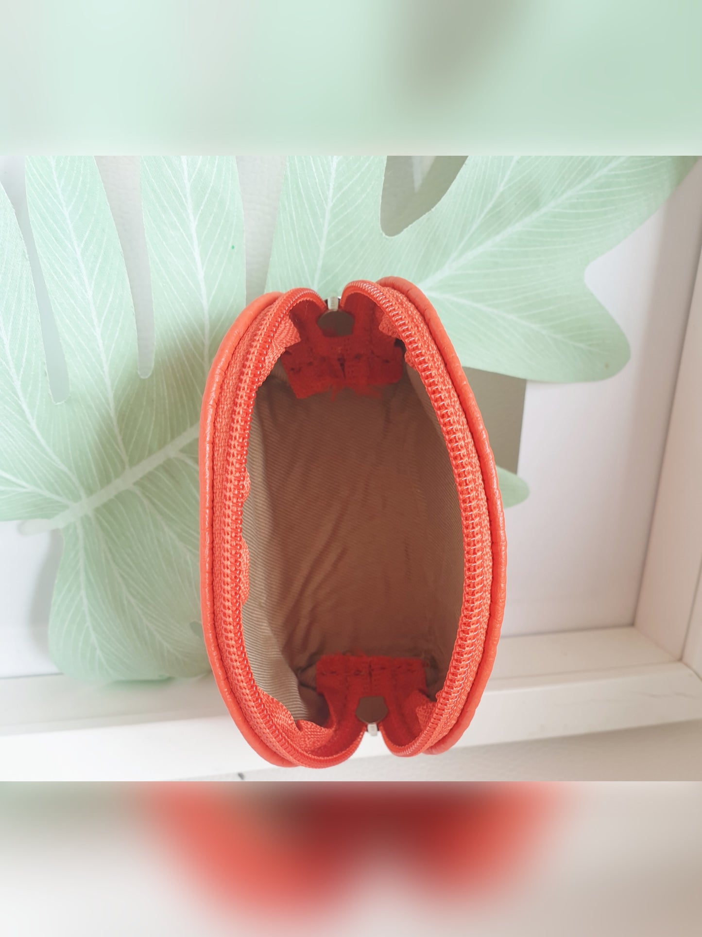 ETUI Beutel Lippenstiftetui klein aus Leder in Orange offen