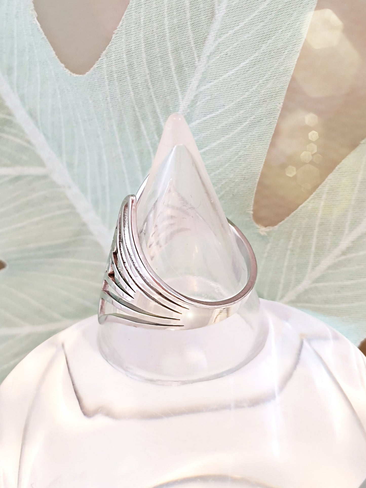 Großer, offener Edelstahl-Ring mit filigranem Muster verstellbar