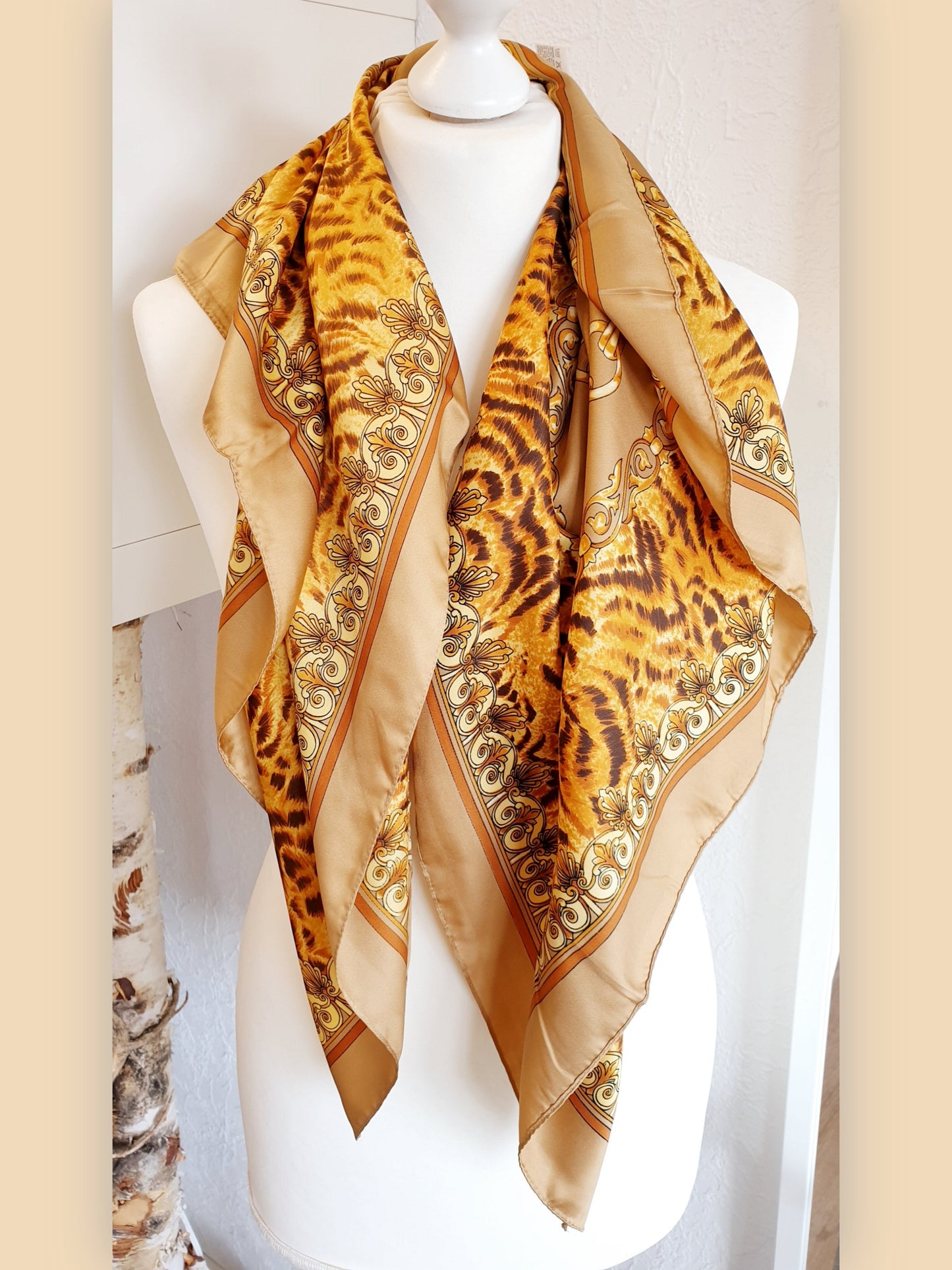 Carré Tuch Schal Camel gelb Leo Print floral