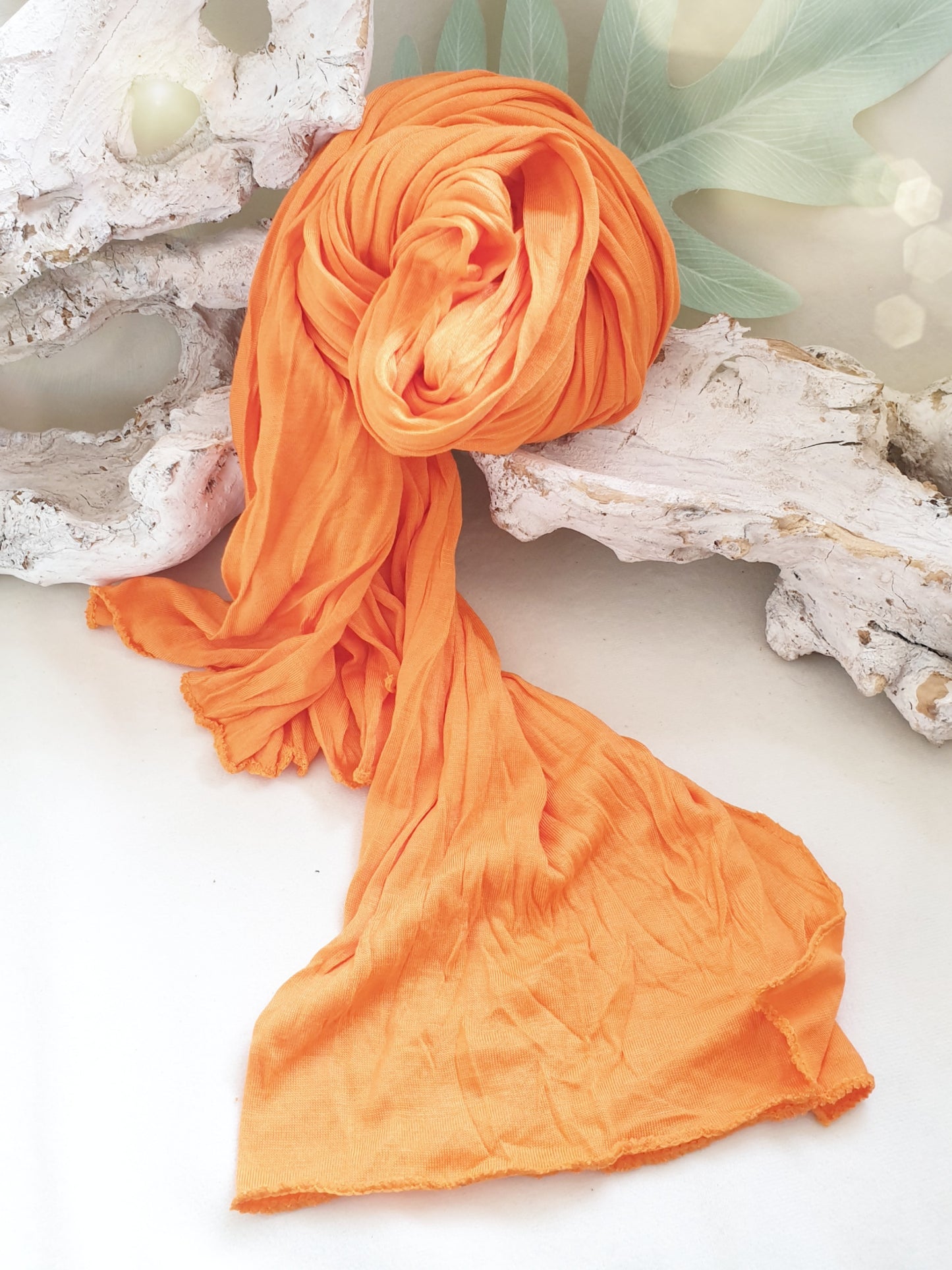 Langer, schmaler Jersey Schal in Orange