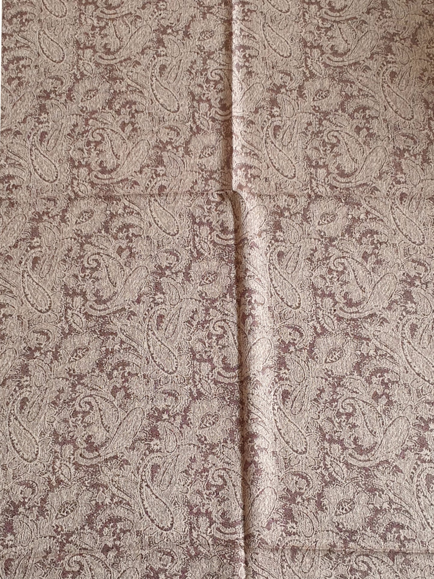 Schal in rosenholzbraun mit Paisley Muster in Nude