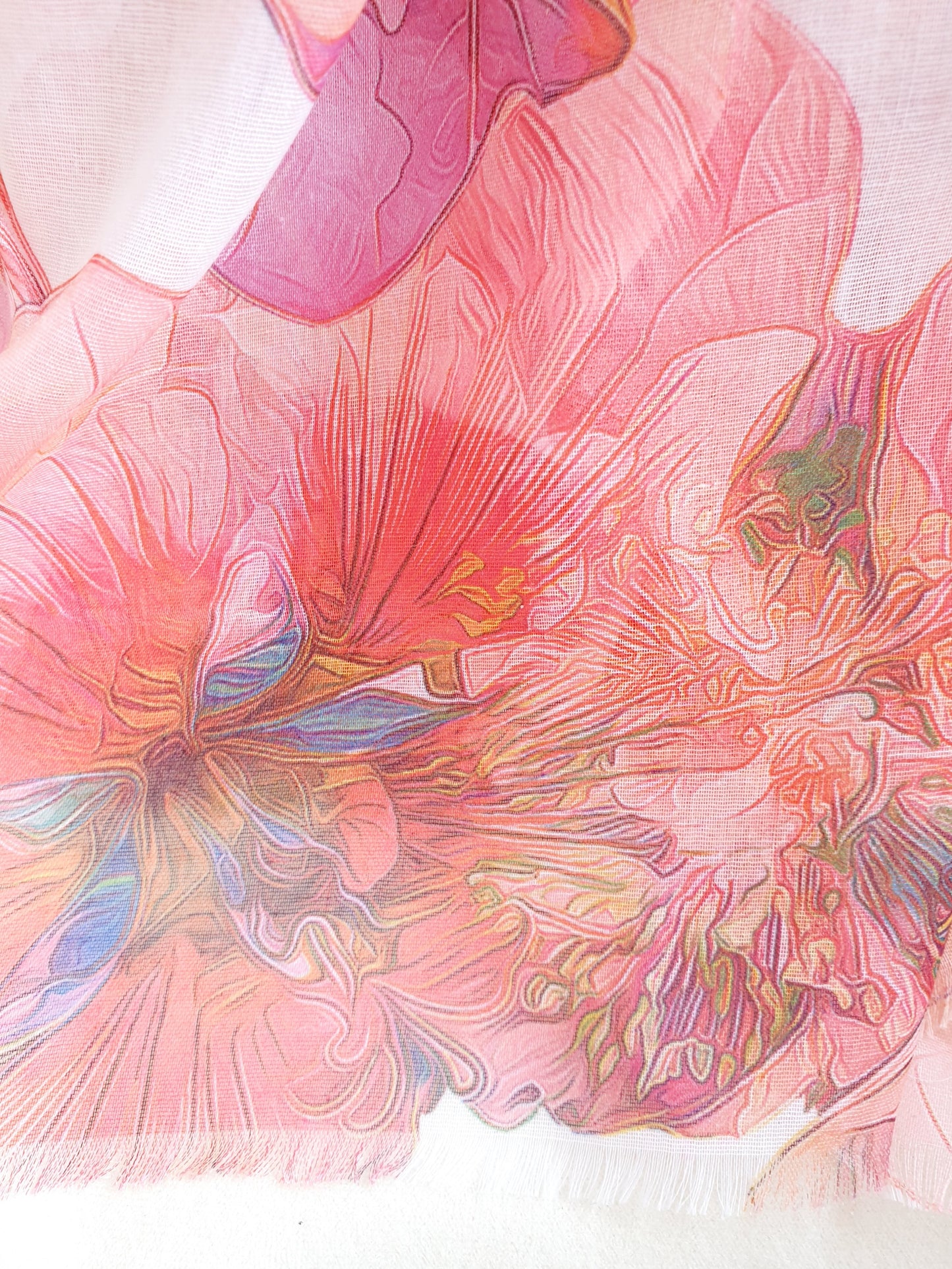 Leichter sommerschal aus Viskose mit Seidenanteil in pink Tönen