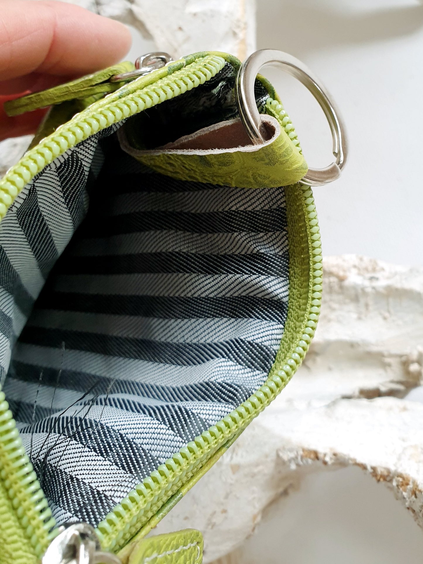 Schlüsselmäppchen BAG in Bag Schlüsselanhänger Leder grün mit krokomuster