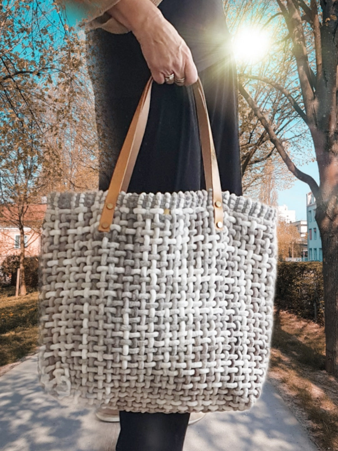 shopper-tasche-gestrickt-camel-chenille-1