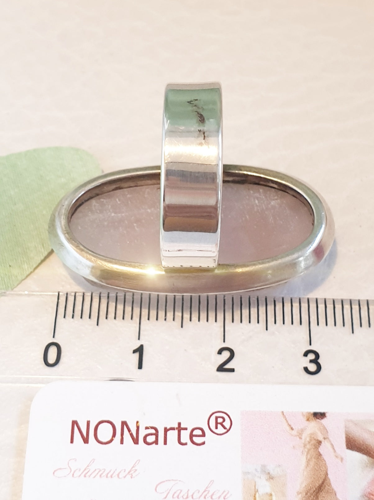 Sterlingsilberring mit großem Rosenquarz