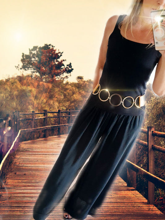 Stretchgürtel in Gelb mit goldenen oder silbernen Kettenelementen