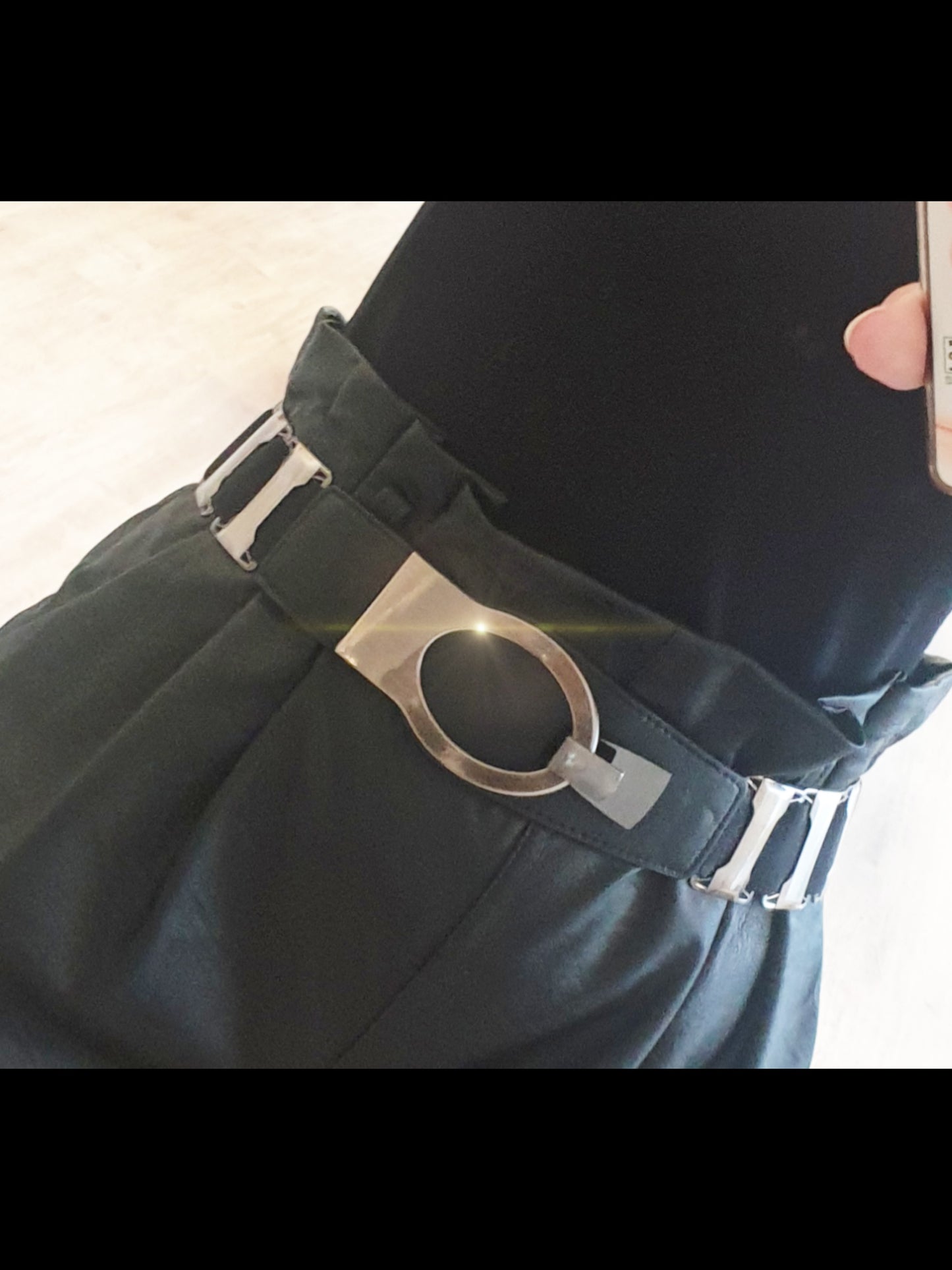 Stretchgürtel mit Metallelementen Schwarz