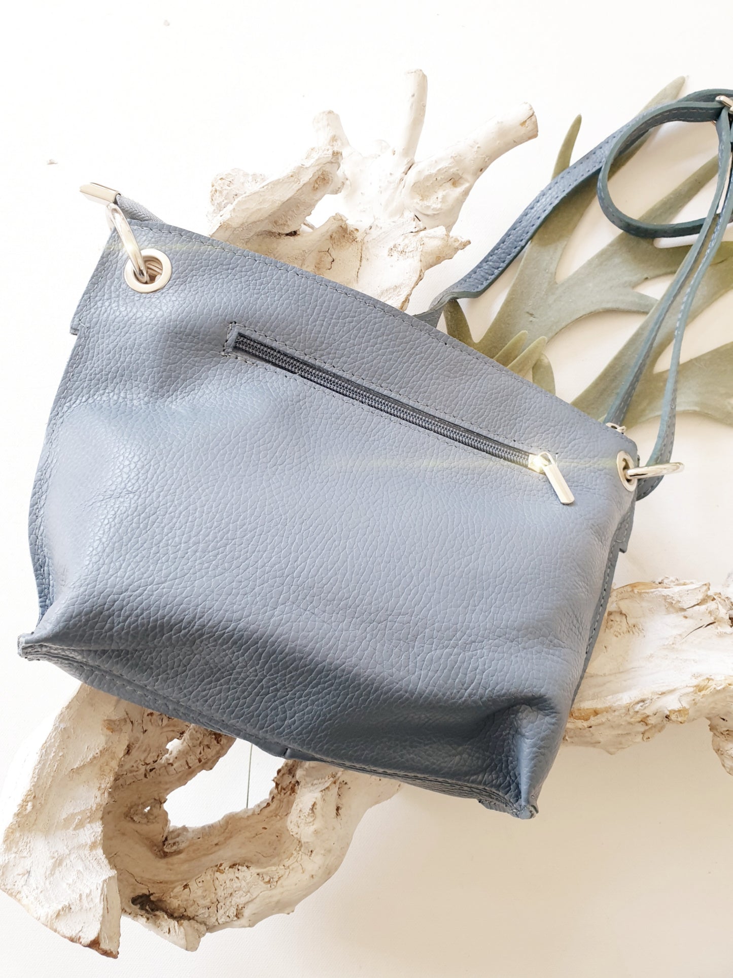 umhaengetasche-tasche-blau-jeans-leder-1