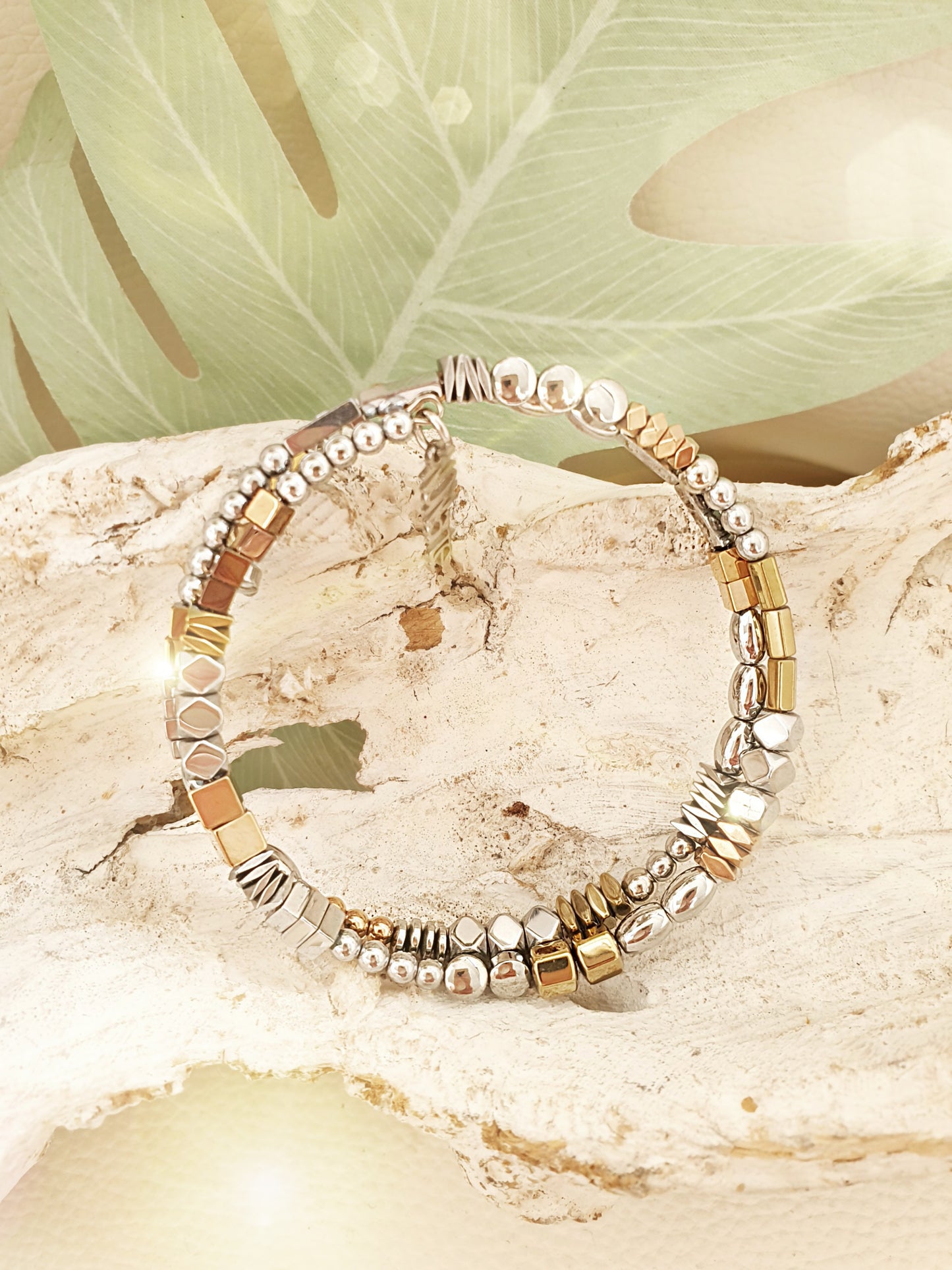 Wickelarmreif mit kleinen Hämatit Steinchen in Tricolor Silber Gold Rosegold