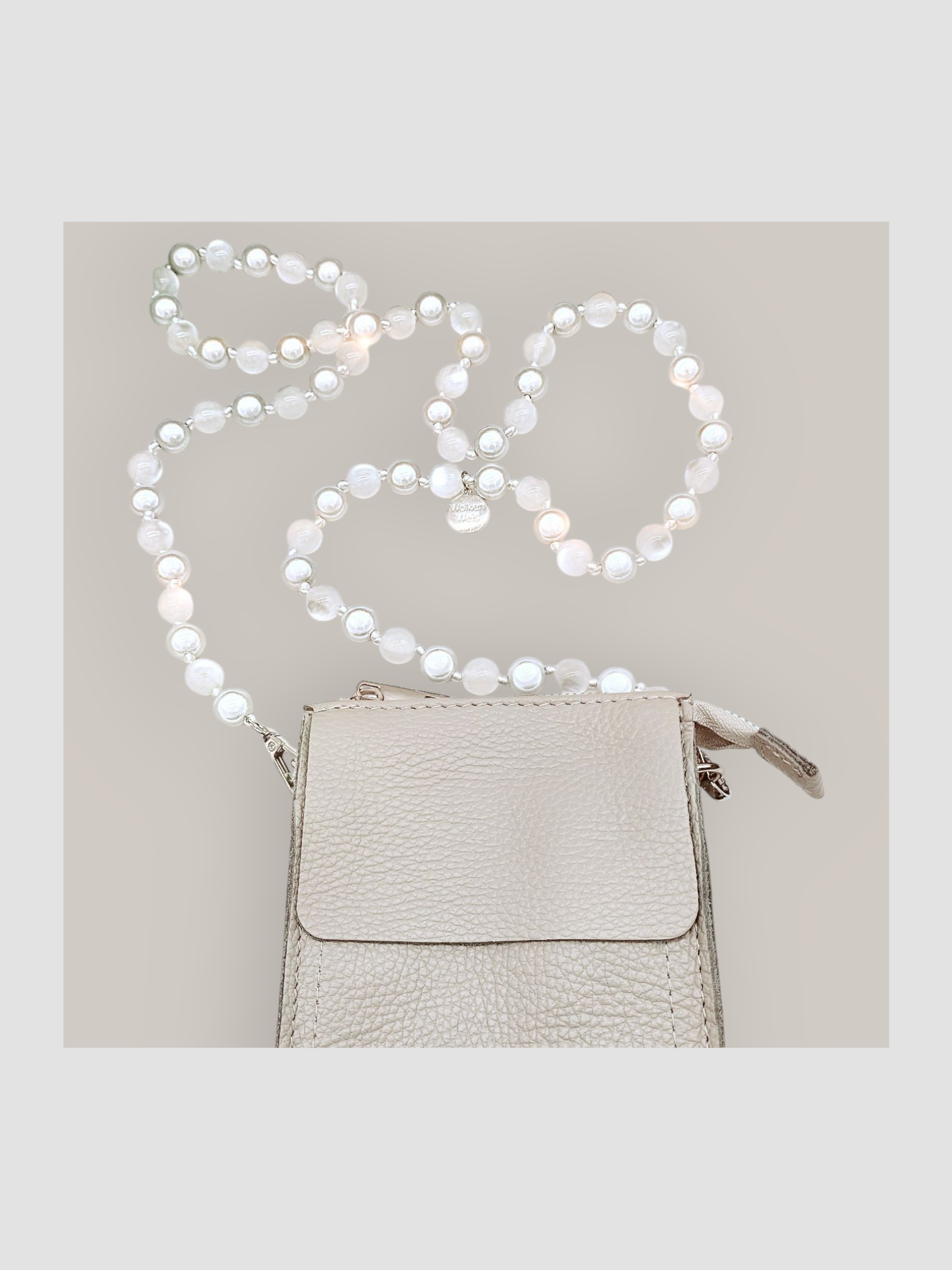 handykette-miraclepearls-grau-weiss-perlen-1