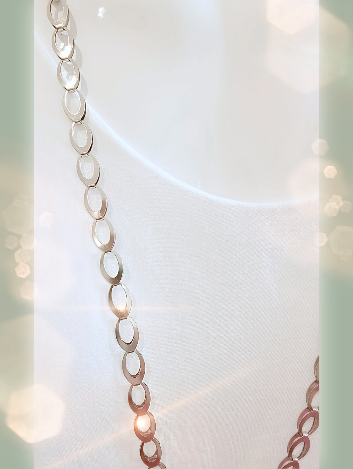 Lange Kette aus Edelstahl in Silber mit großen Gliedern 