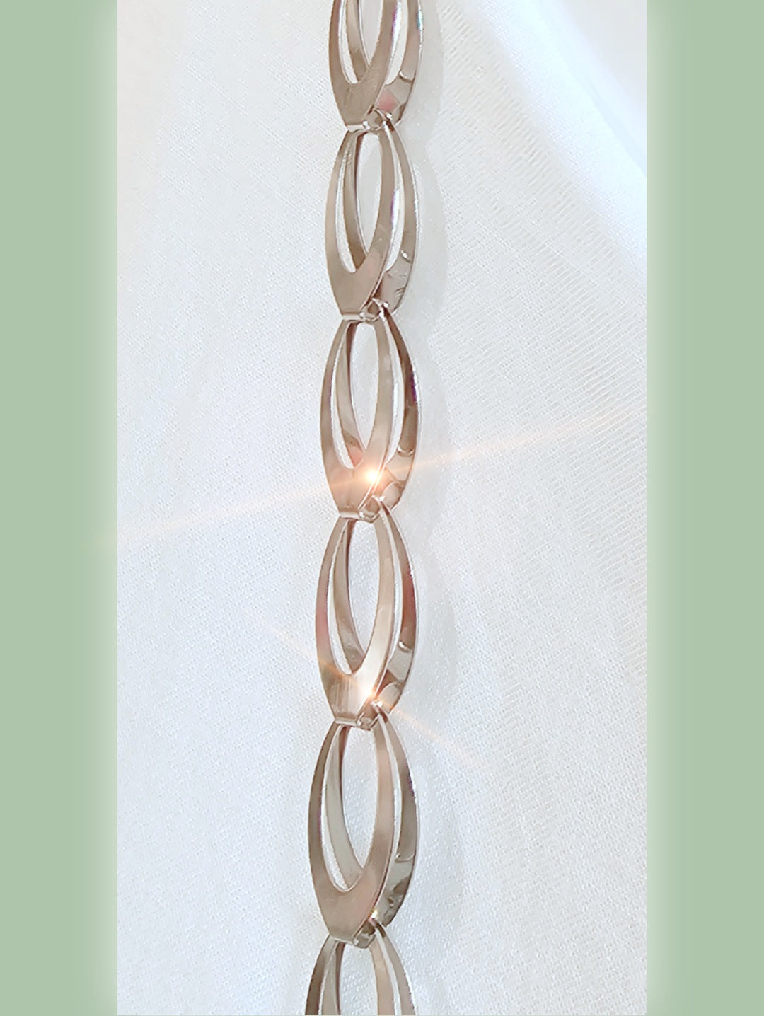 Lange Kette aus Edelstahl in Silber mit großen Gliedern 
