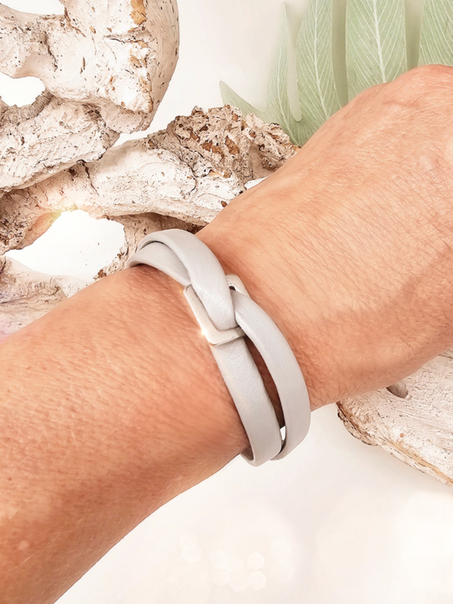 lederarmband-taupe-edelstahl-1