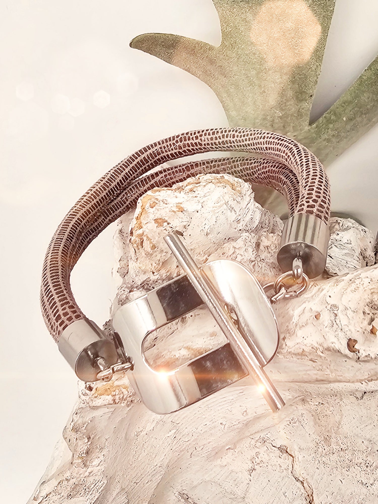 lederarmband-taupe-1