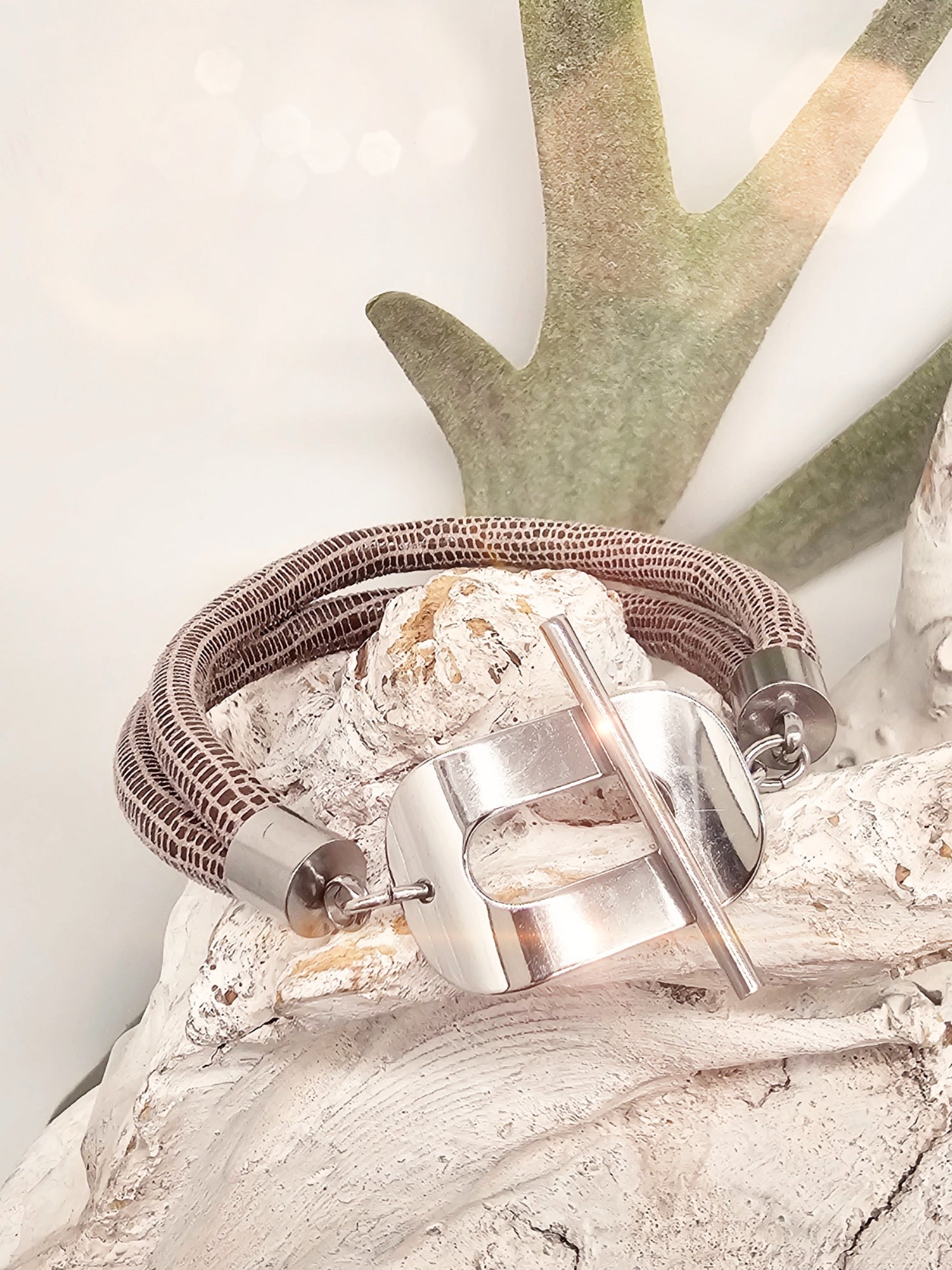 lederarmband-taupe-1