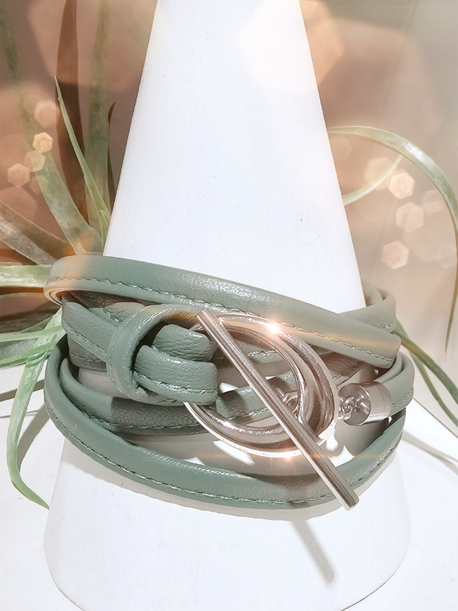 lederarmband-wickelarmband-gruen