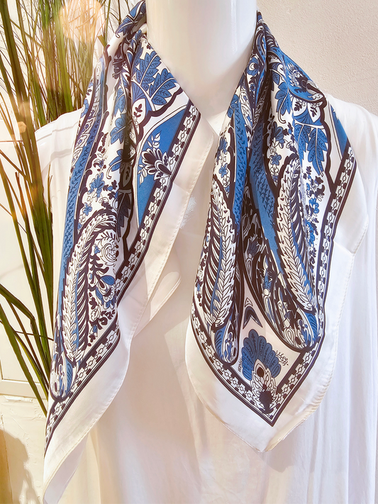 nickituch-kleiner-schal-paisley-blau-weiss-1