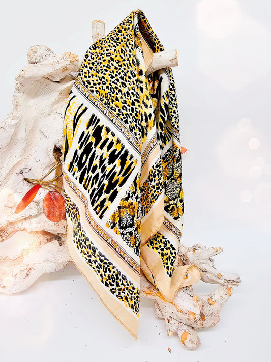 nickituch-leo-schlange-senfgelb-beige-1