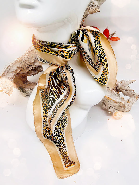 nickituch-leo-schlange-senfgelb-beige-1