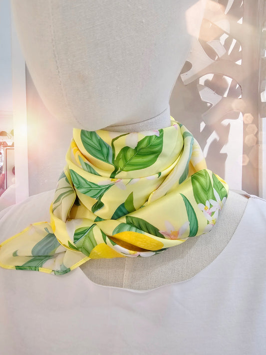 Nickituch-seide-carree-gruen-gelb-zitrone-1