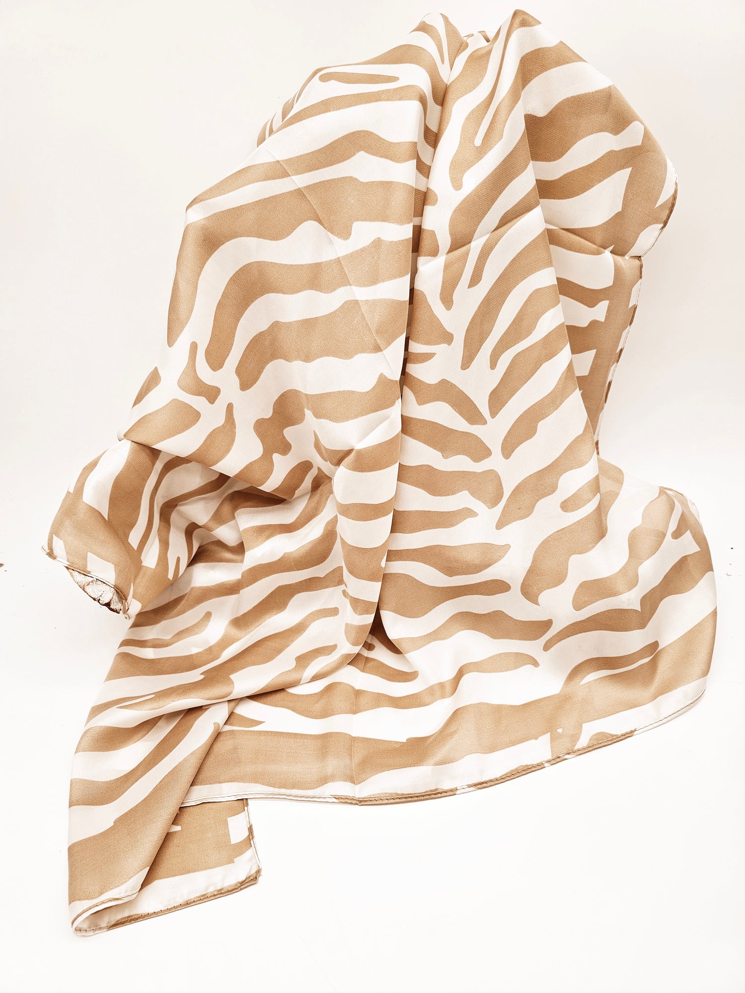 schal-klein-nickituch-zebra-camel-2