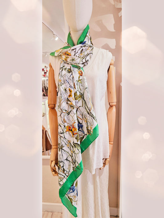 schal-seide-gruen-blumen-1