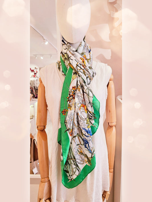 schal-seide-gruen-blumen-1