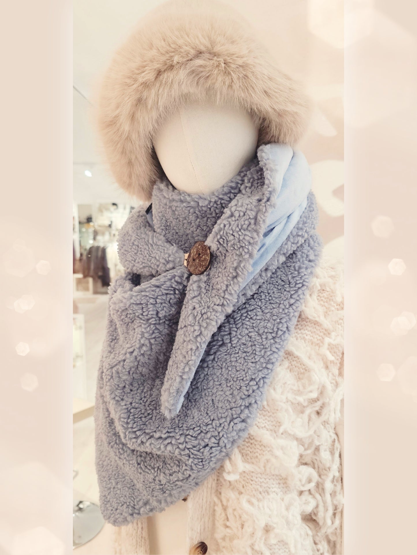 schal-teddyfell-dreieck-blau-jeansblau