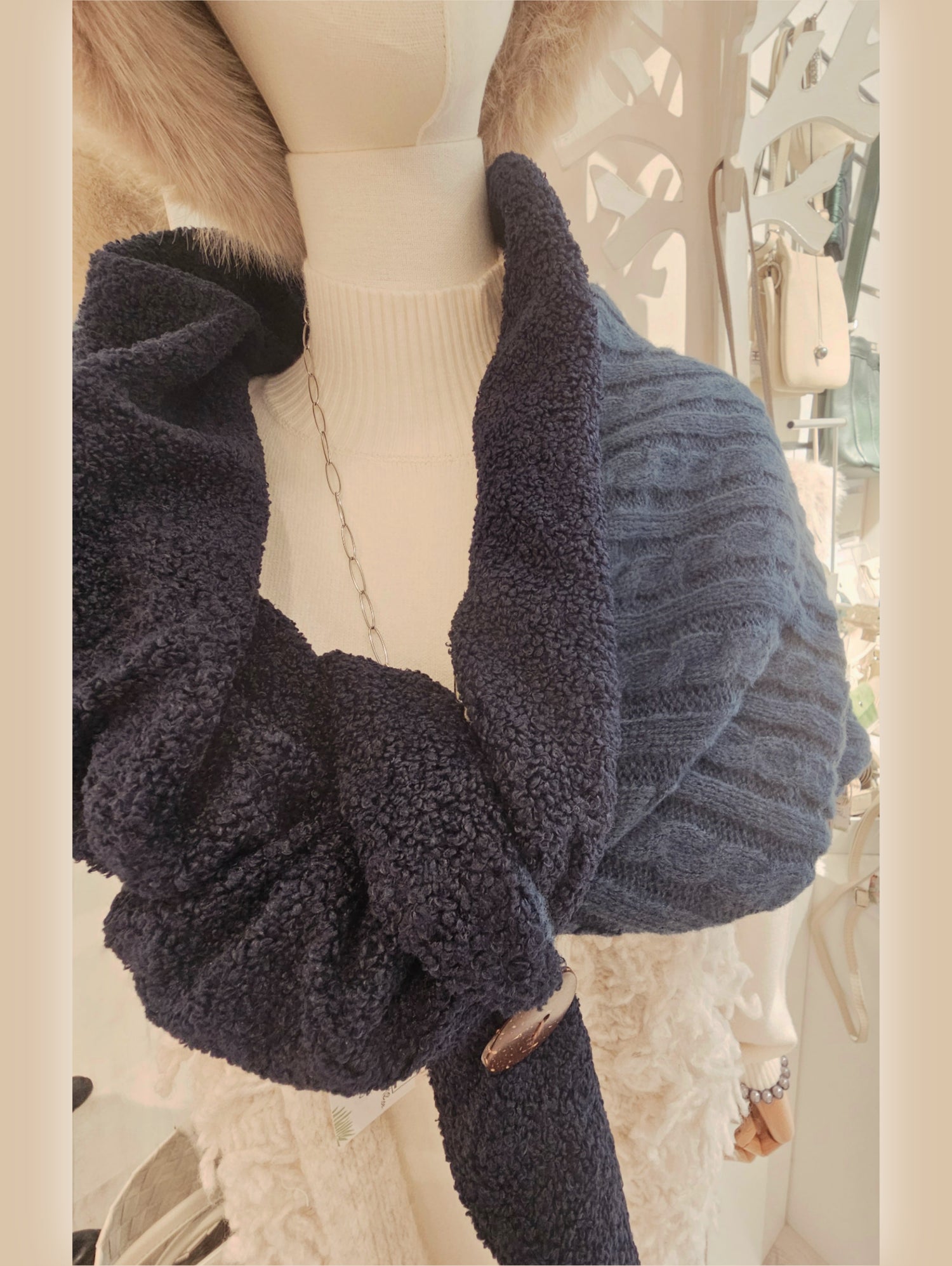 strickschal-teddyschal-dteieck-dunkelblau-blau-19