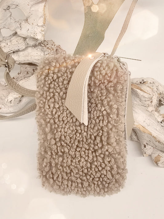 Teddyfell Handytasche in Taupe 