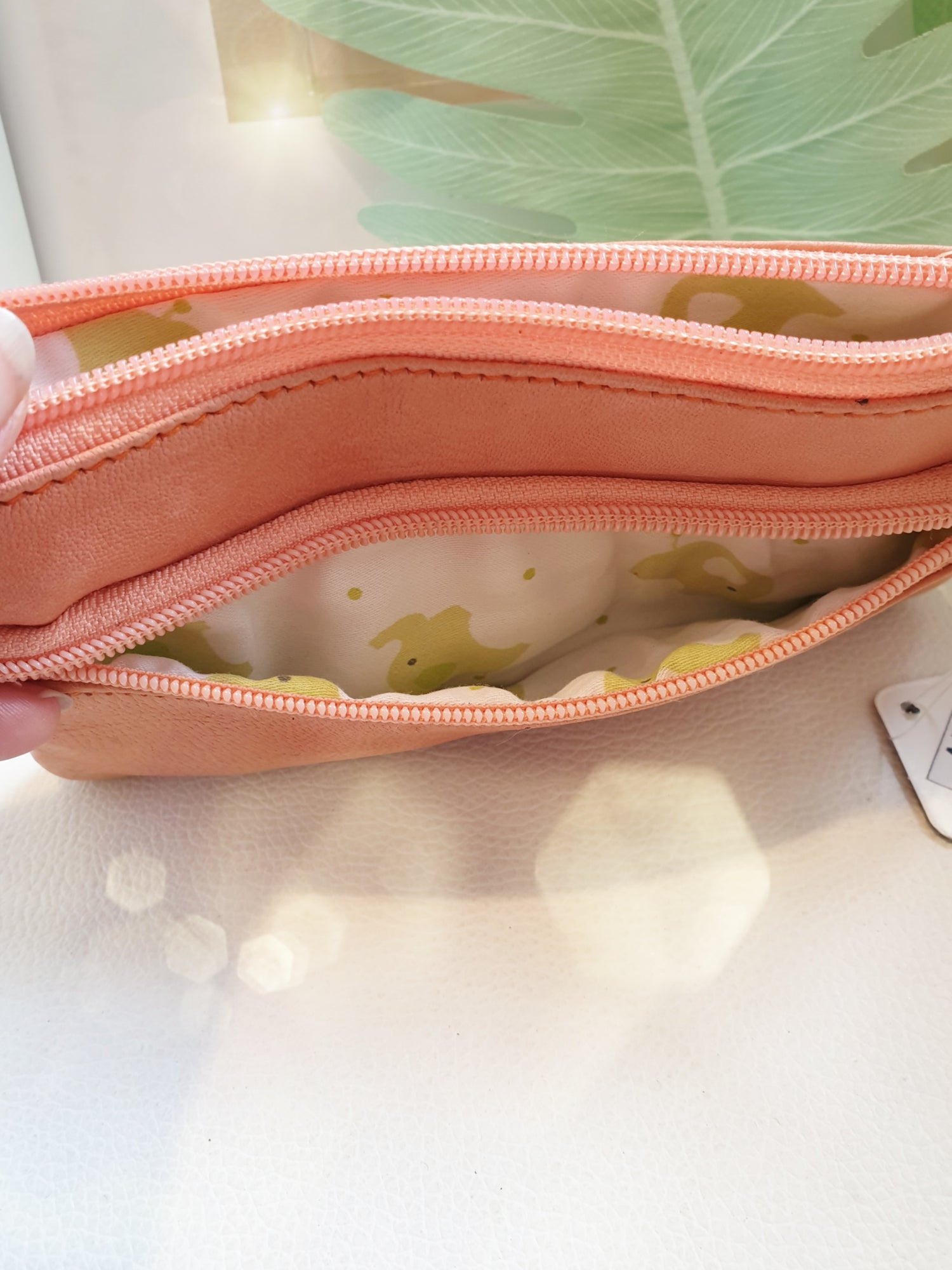 Mäppchen Etui aus Leder in Apricot innen