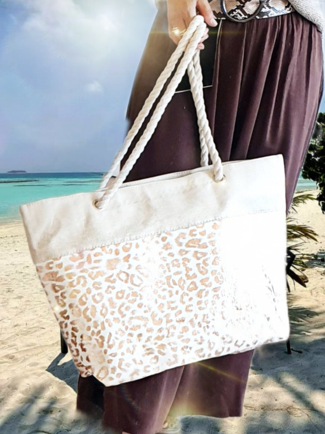 Extra große Strandtasche aus Jute mit metallic leomuster in Rosegold