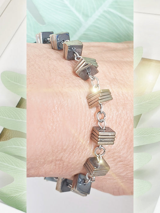 Armband mit eckigen Pyrit Scheibchen