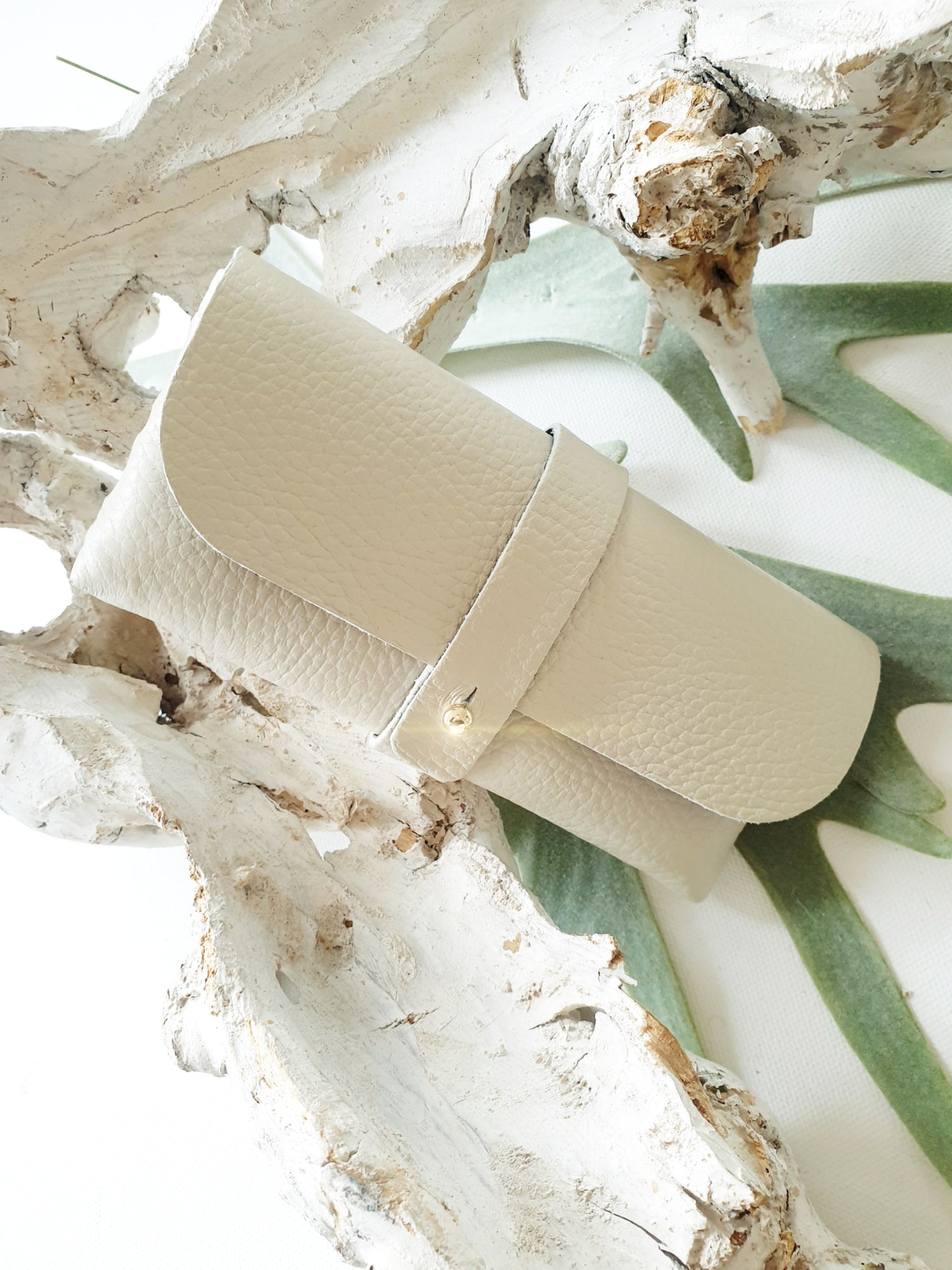 brillenentui-leder-beige-1